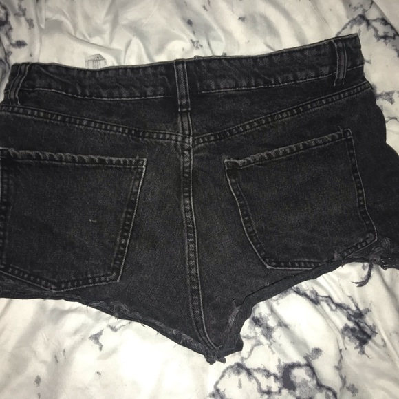 🔥BOGO under $20🔥 Zara black high waisted jean shorts - Picture 4 of 5